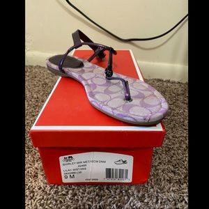 Women’s Coach Sandles